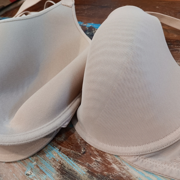 Natori 32DDD (F) or 32 G nude mesh t-shirt bras - Picture 6 of 6